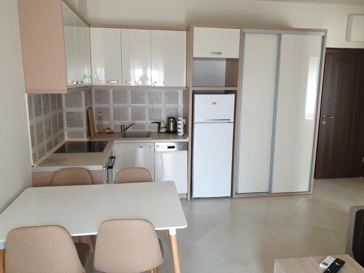 Гостевой дом APARTMENTS TOMIĆ Бечичи