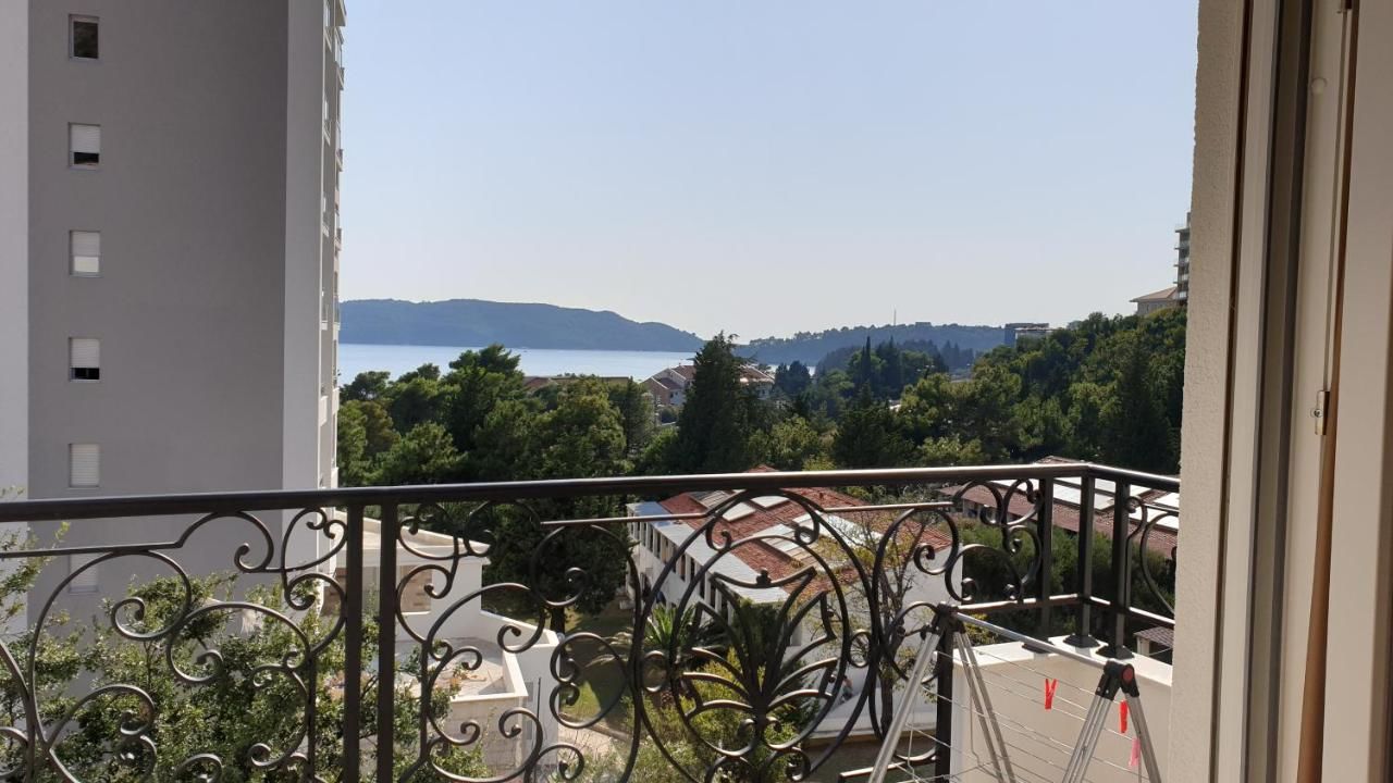 Гостевой дом APARTMENTS TOMIĆ Бечичи
