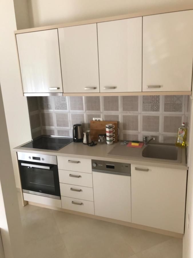 Гостевой дом APARTMENTS TOMIĆ Бечичи-40