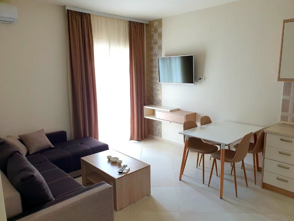 Гостевой дом APARTMENTS TOMIĆ Бечичи