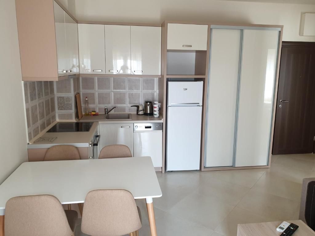 Гостевой дом APARTMENTS TOMIĆ Бечичи