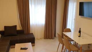Гостевой дом APARTMENTS TOMIĆ Бечичи Люкс с балконом-5