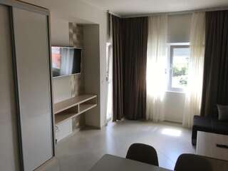 Гостевой дом APARTMENTS TOMIĆ Бечичи Улучшенный люкс с видом на море-19