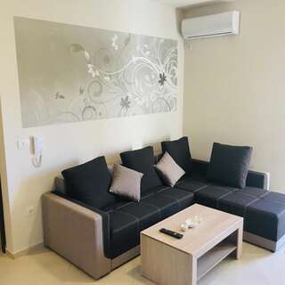 Гостевой дом APARTMENTS TOMIĆ Бечичи Люкс с балконом-2